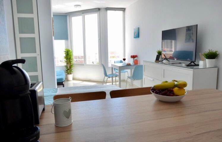 Appartement Bright Apt. With Sea View And Pool Torremolinos